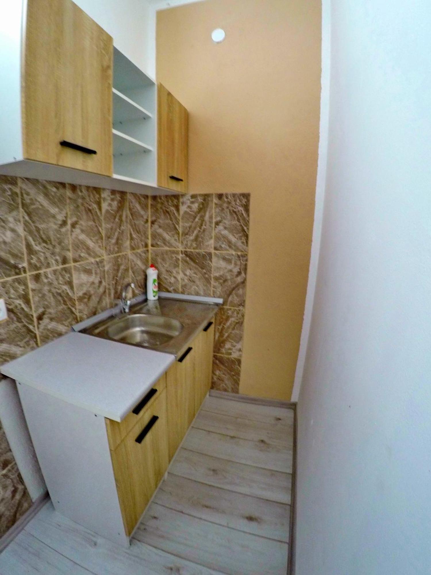 Apartmani Kosjerina เทรบินเย ภายนอก รูปภาพ