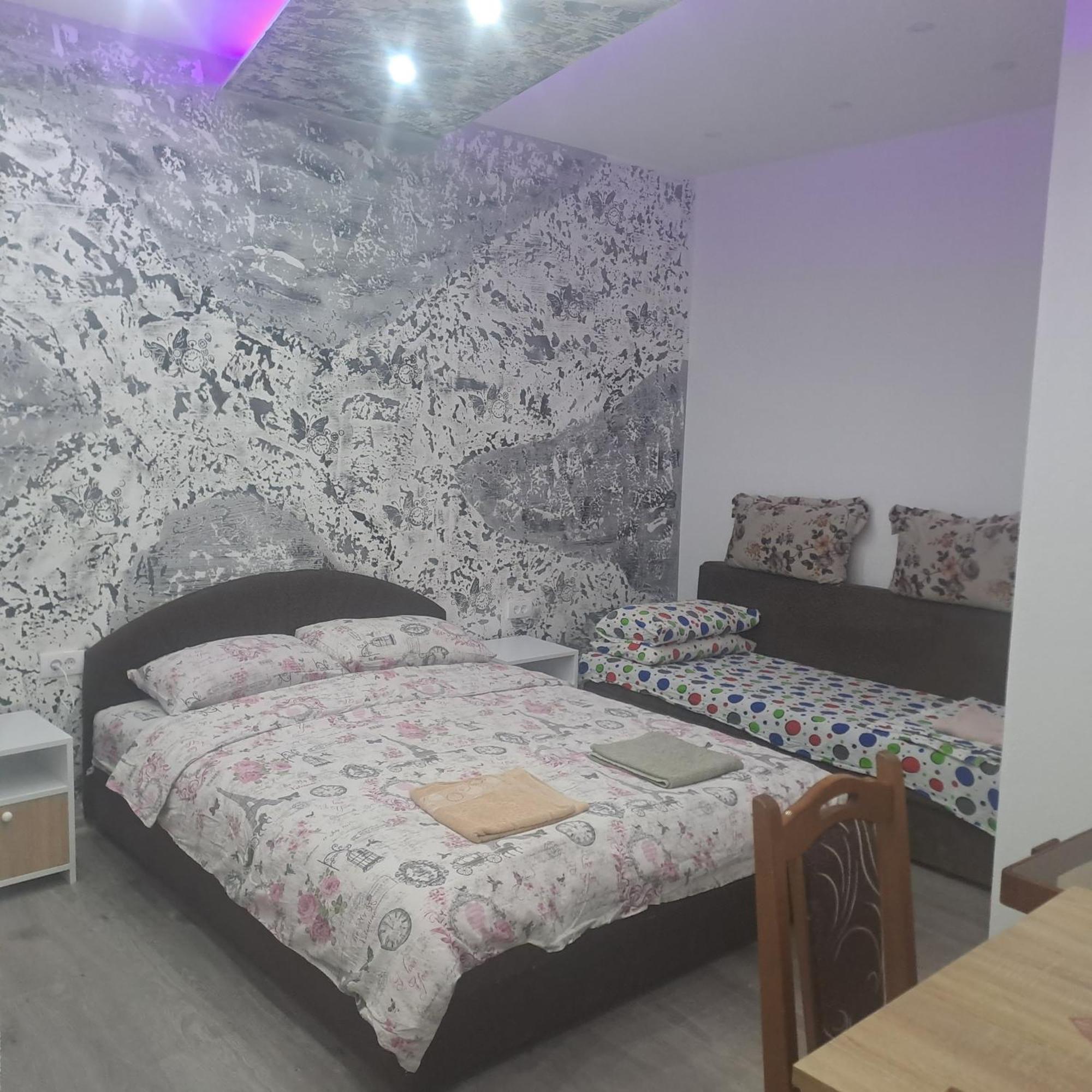 Apartmani Kosjerina เทรบินเย ภายนอก รูปภาพ