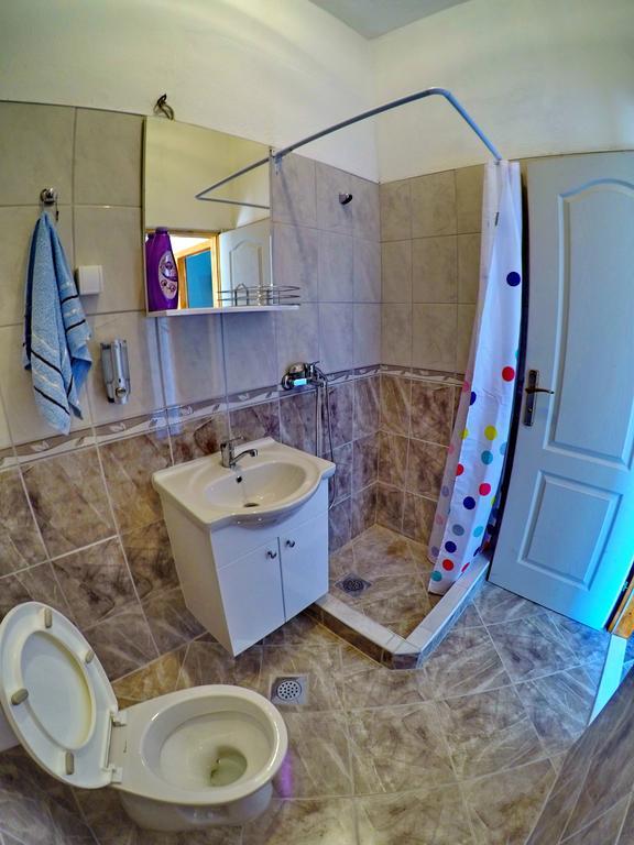 Apartmani Kosjerina เทรบินเย ภายนอก รูปภาพ