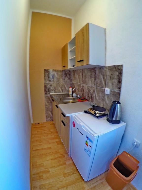 Apartmani Kosjerina เทรบินเย ภายนอก รูปภาพ